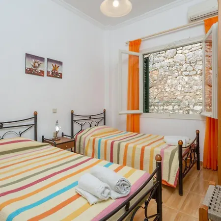 Sofia نساكيون