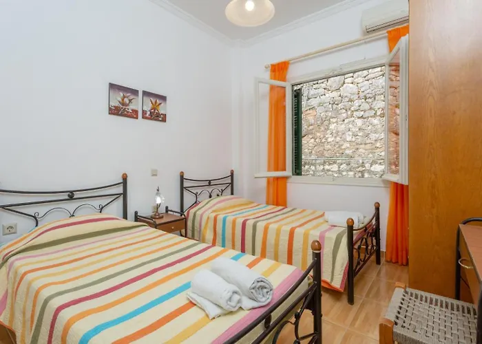 Sofia Nisaki (Corfu)