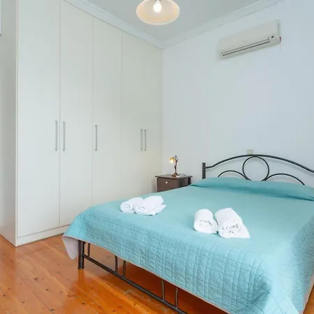 Sofia Вилла Ниссаки